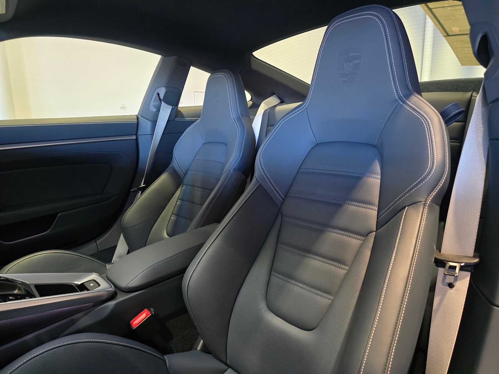 2024 Porsche 911 — detail view