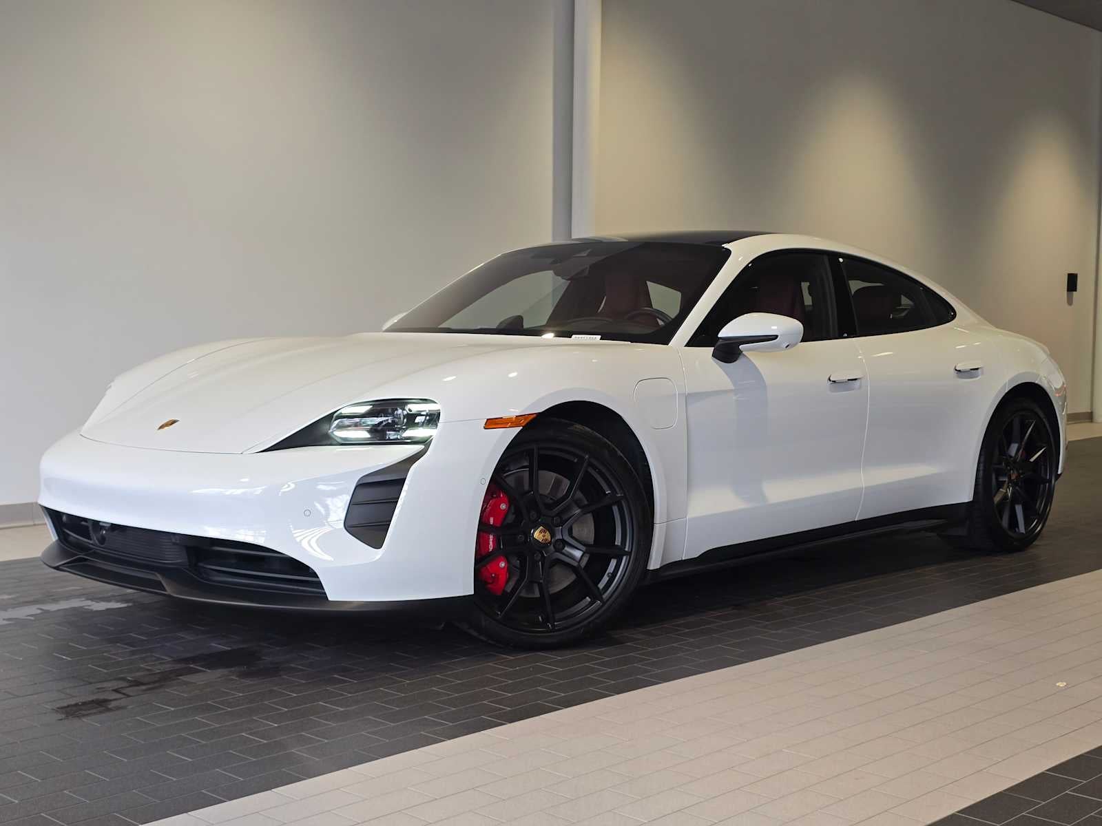 2023 Porsche Taycan