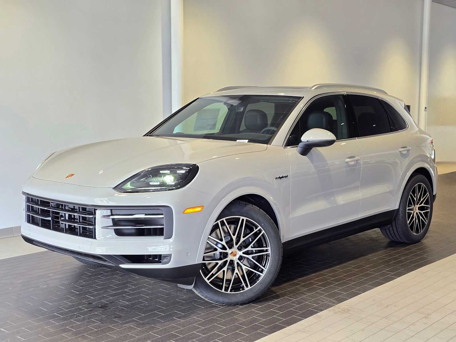 2026 Porsche Cayenne Cayenne E-Hybrid in Chalk — front three-quarter view